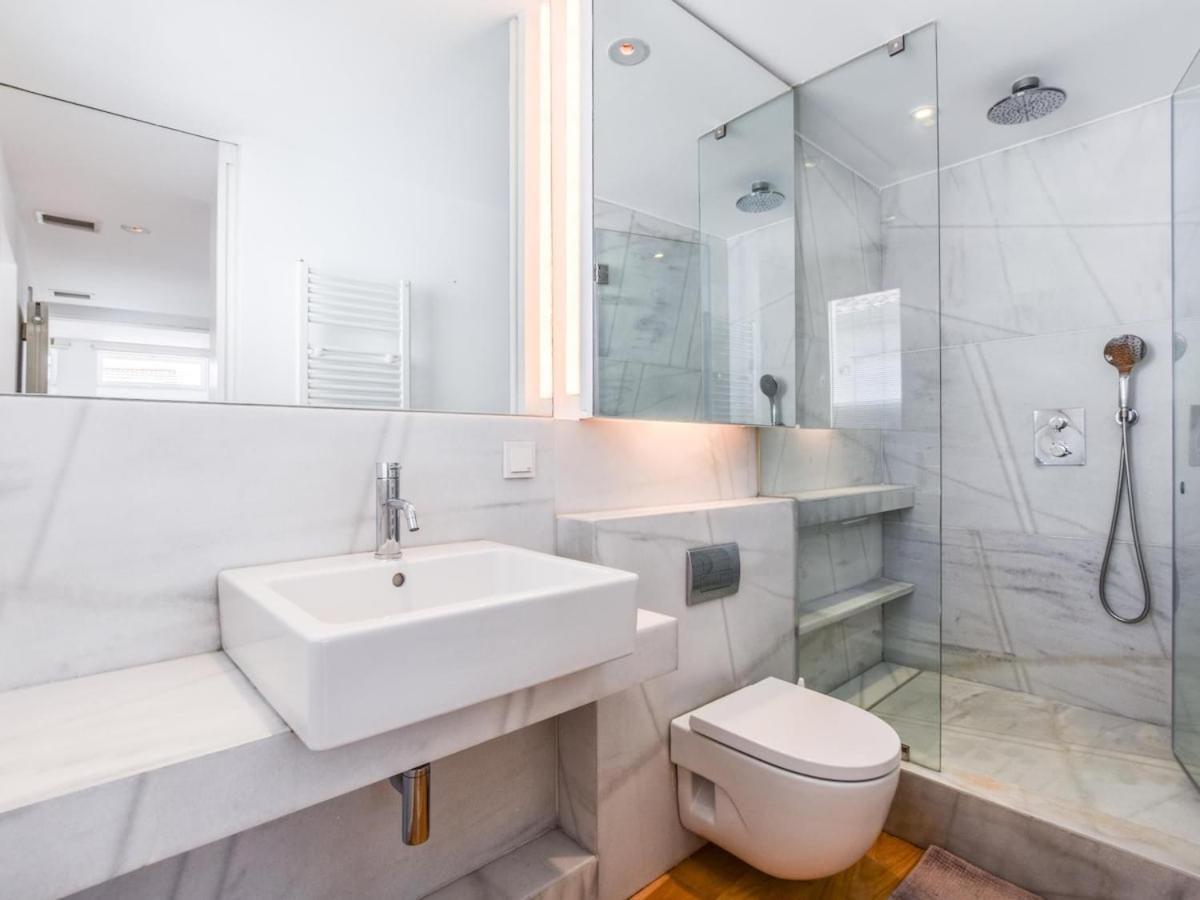 Apartamento Atico Reformado En Anton Martin Madrid